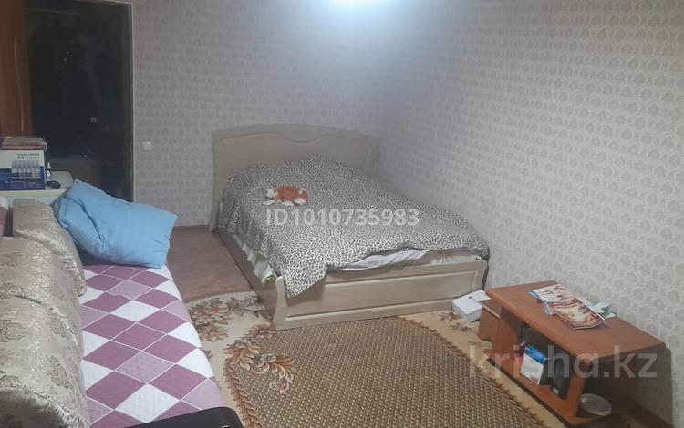 2-бөлмелі пәтер · 48 м² · 1/5 қабат, Киреева — Жд вокзал, бағасы: 110 000 ₸ в Актобе, мкр. Курмыш — фото 2