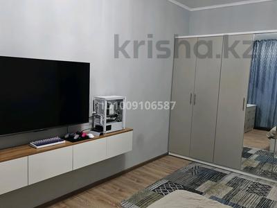 1-комнатная квартира · 42 м² · 2/5 этаж, 5 микрорайон 17б за 18 млн 〒 в Конаеве