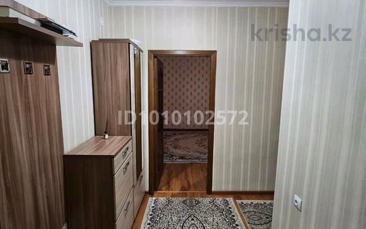 2-бөлмелі пәтер · 47.6 м² · 5/6 қабат, 34-й мкр 1 — Достық үйі.Есенов университеті, бағасы: 14 млн ₸ в Актау — фото 2