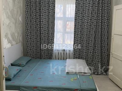 2-бөлмелі пәтер · 32 м² · 2/2 қабат, Досмухмедова 77/2 — Рынок Мерлан в 100 метрах, бағасы: 12 000 〒 в Уральске