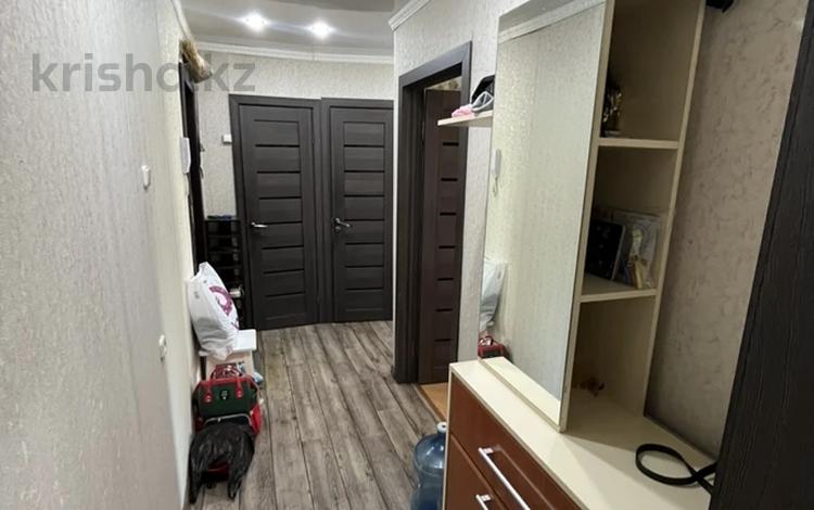 4-бөлмелі пәтер · 60 м² · 2/5 қабат, Майкудук, 16й микрорайон 33, бағасы: 13.5 млн ₸ в Караганде, Алихана Бокейханова р-н — фото 2