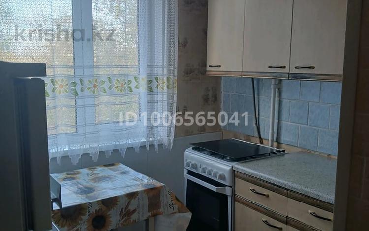 2-бөлмелі пәтер · 50 м² · 3/5 қабат, Маргулана. р-он алтын-алма. 1/1, бағасы: 15.5 млн ₸ в Уральске — фото 2