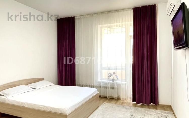 1-комнатная квартира · 42 м² · 8/8 этаж, Кабанбай батыра 60/8 за 17 000 ₸ в Астане, Есильский р-н — фото 17