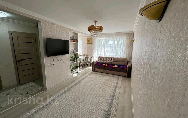 3-бөлмелі пәтер · 62 м² · 4/5 қабат, ул. Язева 11, бағасы: 25 млн ₸ в Караганде — фото 2