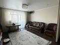3-бөлмелі пәтер · 70 м² · 8/9 қабат, Шакарима 54 — Самый центр города, бағасы: 35 млн ₸ в Семее