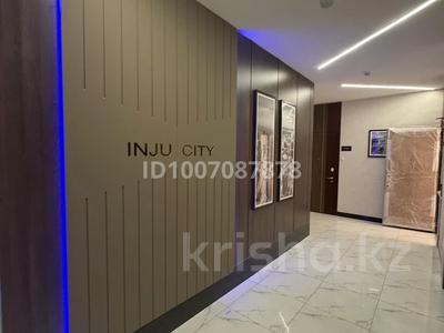 2-бөлмелі пәтер · 70 м² · 5/17 қабат, мкр Юго-Восток, Республики 23, бағасы: 300 000 ₸ в Караганде, Казыбек би р-н