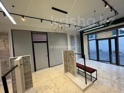 Магазины и бутики · 50 м² за 4.5 млн 〒 в Таразе, мкр Акбулак