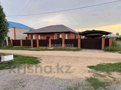 Жеке үй · 4 бөлме · 170 м² · 10 жүзд., Карагайлы 708, бағасы: 43 млн ₸ в Актобе, жилой массив Заречный-2