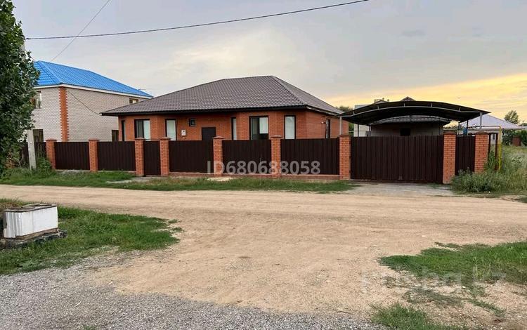 Жеке үй · 4 бөлме · 170 м² · 10 жүзд., Карагайлы 708, бағасы: 43 млн ₸ в Актобе, жилой массив Заречный-2 — фото 2