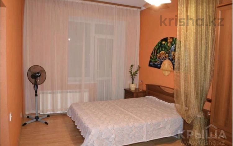 1-комнатная квартира · 33 м² · 2/5 этаж, мкр Новый Город, Бухар-Жырау 75 за 10 000 ₸ в Караганде, Казыбек би р-н — фото 2