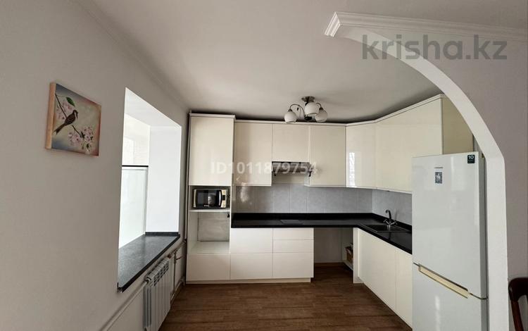 3-комнатная квартира · 60 м² · 3/6 этаж, Бажова 542 за 28 млн ₸ в Усть-Каменогорске, Ульбинский — фото 2
