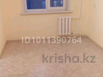 2-комнатная квартира · 46 м² · 4/5 этаж, Майкудук, Майкудук, 12й микрорайон 18 за 11 млн 〒 в Караганде, Алихана Бокейханова р-н