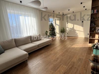 3-бөлмелі пәтер · 130 м², Мкр.Самал, 1 223, бағасы: 92 млн ₸ в Уральске