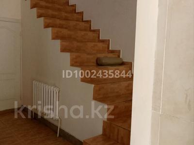 3 комнаты · 100 м², мкр Шубар 50 за 200 000 〒 в Астане, Есильский р-н
