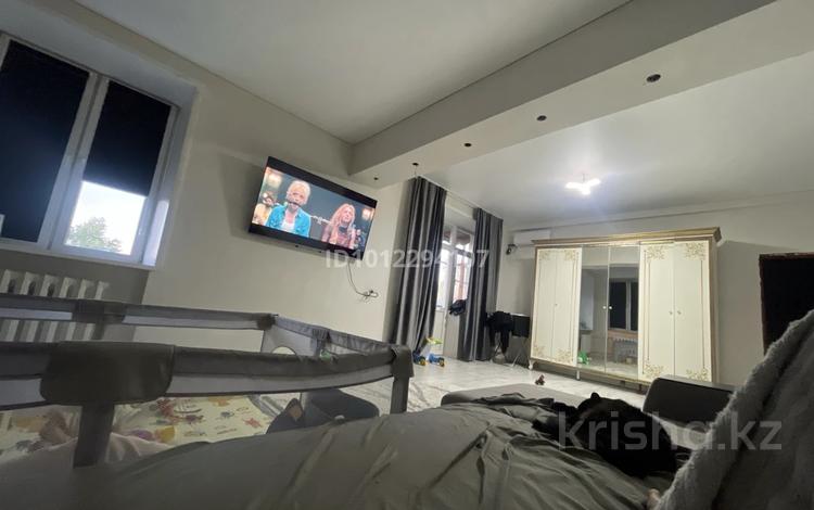 3-бөлмелі пәтер · 80 м² · 5/5 қабат, просп. Нурсултана Назарбаева 52, бағасы: 25 млн ₸ в Усть-Каменогорске, Ульбинский — фото 2