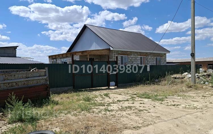 Отдельный дом · 3 комнаты · 100 м² · 10 сот., Сайлы 39 39 — 49 школа за 22 млн ₸ в Семее — фото 2