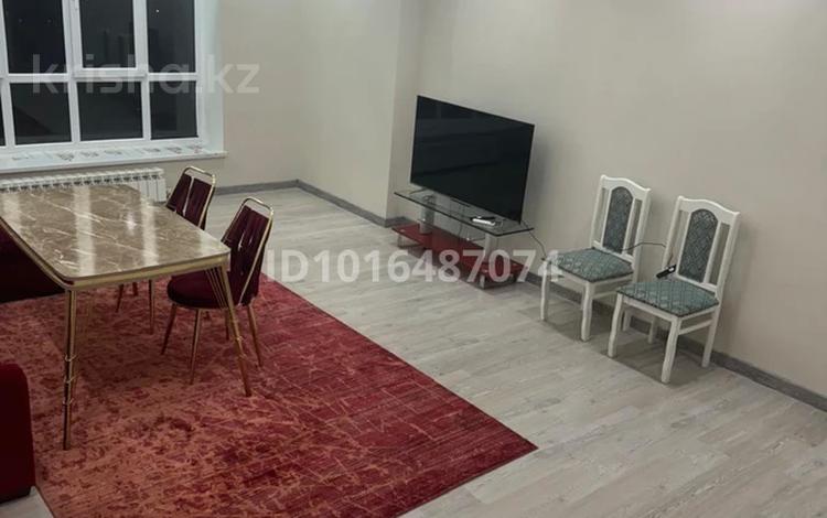 2-комнатная квартира · 86 м² · 9/9 этаж, Курмангазы 21 за 250 000 ₸ в Атырау — фото 2