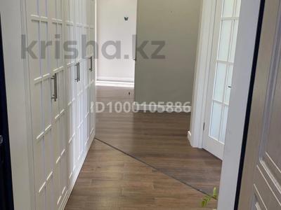 3-комнатная квартира · 98 м² · 10/14 этаж, Туркестан 28/2 за 110 млн 〒 в Астане, Есильский р-н