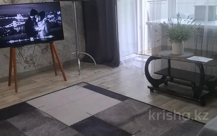 1-комнатная квартира · 36 м² · 2/5 этаж, Ауэзова 20 — Магазин Колос за 16 000 ₸ в Усть-Каменогорске — фото 310