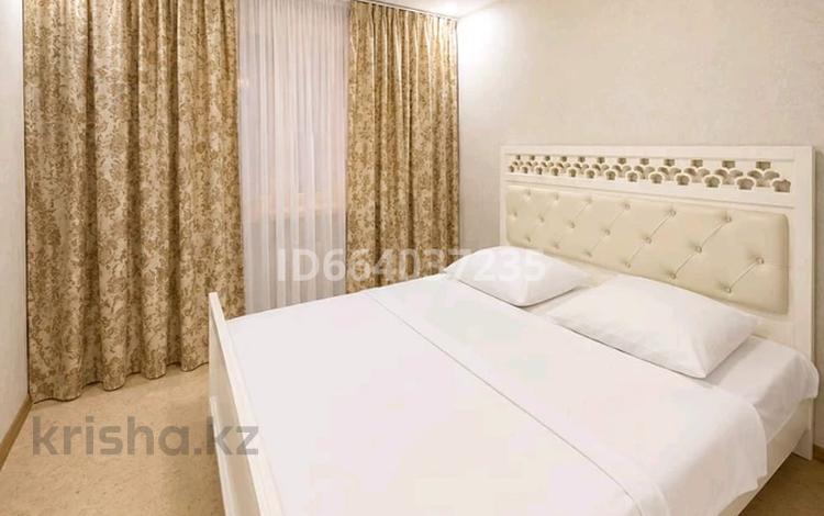 3-бөлмелі пәтер · 90 м² · 4/9 қабат, Абая 108 108 — Универмаг Абая 108, бағасы: 25 000 ₸ в Уральске — фото 28