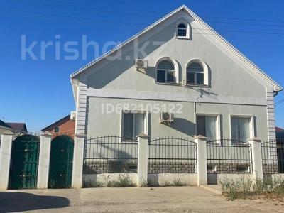 Продажа домов и дачи в Атырауской обл.: Отдельный дом · 5 комнат · 350 м² · 10 сот., мкр Атырау 3 за 42 млн 〒 Отдельный дом · 5 комнат · 350 м² · 10 сот., мкр Атырау 3 за 42 млн 〒