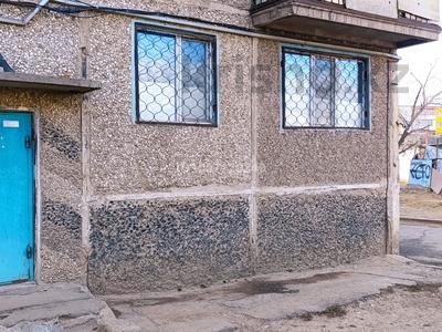 1-комнатная квартира · 30.3 м² · 1/5 этаж, Бауыржана Мамышулы 3 за 8.5 млн 〒 в Жезказгане