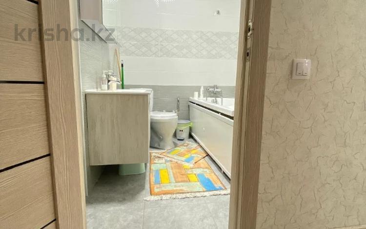 2-бөлмелі пәтер · 83.9 м² · 5/5 қабат, микрорайон Алтын орда (бывш. Батыс-2) НЕ ВЫБИРАТЬ, бағасы: 22.5 млн ₸ в Актобе — фото 2