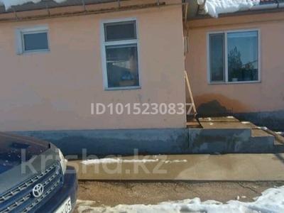 Отдельный дом · 3 комнаты · 65 м² · 8 сот., п. Шиен, Ул. Жалын 4 — Возле спорт. Комплекса за 30 млн ₸ в Узынагаш