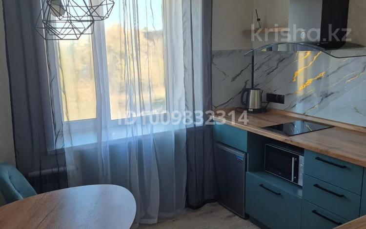 1-комнатная квартира · 41 м² · 4/5 этаж, Чернышевского 102 за 10 000 ₸ в Темиртау — фото 2
