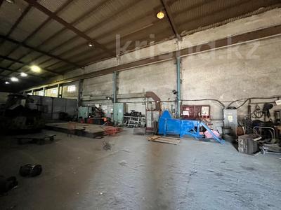 Промбаза · 1 сотка, мкр Фёдоровка , Орлова 99/1 — Магазин одежда за 1 млн 〒 в Караганде, Казыбек би р-н