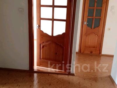 3-бөлмелі пәтер · 70 м² · 3/5 қабат, мкр 8, бағасы: 19 млн 〒 в Актобе