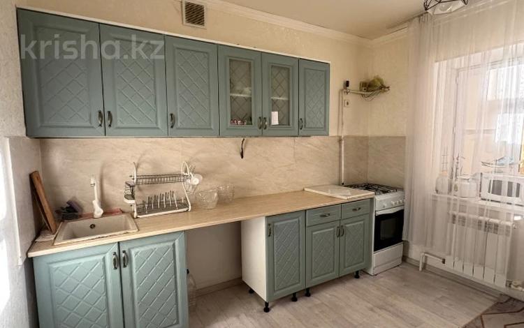 3-бөлмелі пәтер · 70 м² · 6/6 қабат, Алтын орда ш/а., бағасы: 25.5 млн ₸ в Актобе, мкр. Алтын орда — фото 5