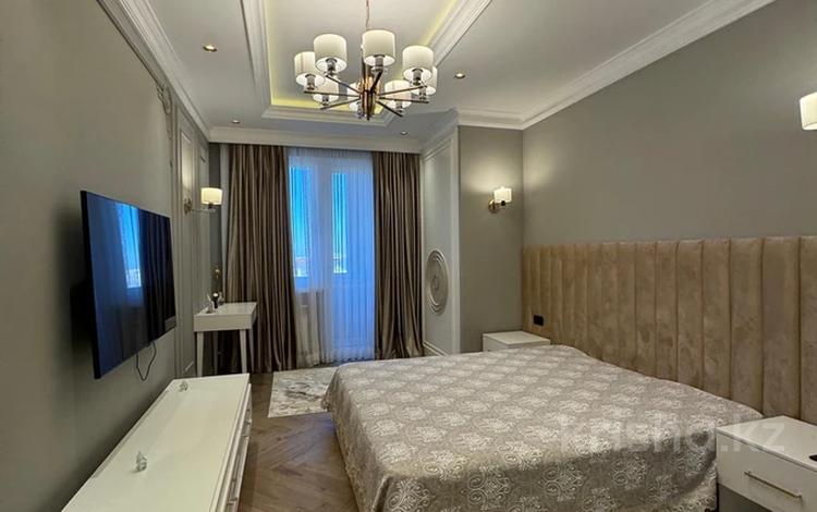 4-комнатная квартира · 120 м² · 7/12 этаж, Кунаева 79 за 500 000 ₸ в Шымкенте — фото 2