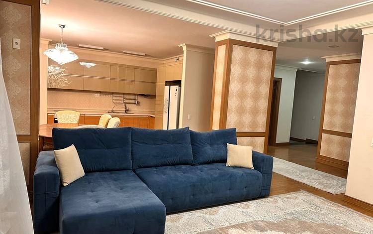 3-комнатная квартира, 150 м², 2/21 этаж помесячно, Аскарова 6 за 700 000 〒 в Алматы, Ауэзовский р-н — фото 2