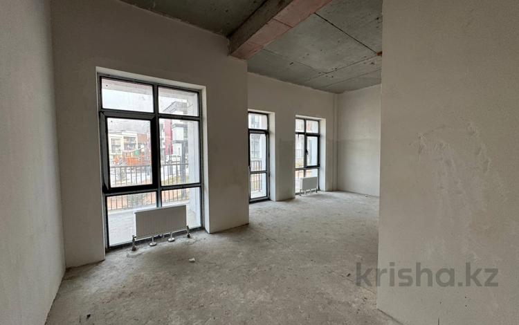 4-бөлмелі пәтер · 140 м² · 1/3 қабат, мкр Нур Алатау, Какимбека Салыкова 40 — ШКОЛА ТАМОС, БЕЗ ЦОКОЛЯ!, бағасы: 90 млн ₸ в Алматы, Бостандыкский р-н — фото 2