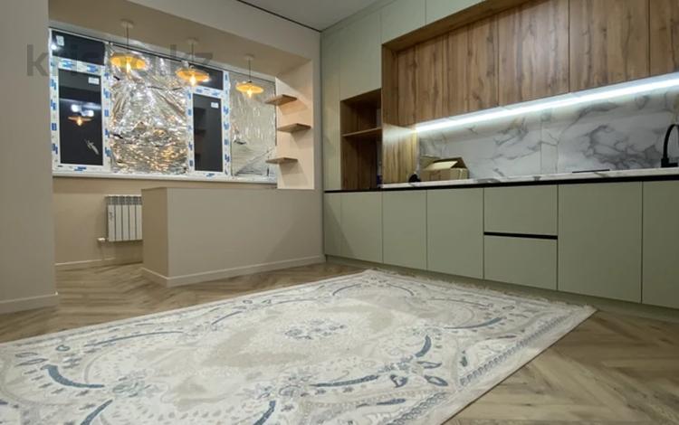 3-комнатная квартира · 101.4 м² · 9/9 этаж, мкр. Алтын орда за 42 млн ₸ в Актобе — фото 2