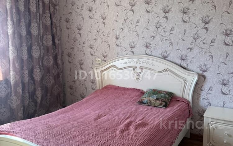 2-комнатная квартира · 58 м² · 3/5 этаж, мкр Жансая 18 за 130 000 ₸ в Таразе — фото 2