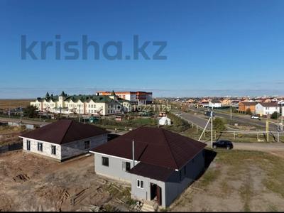 Отдельный дом · 4 комнаты · 161 м² · 8.5 сот., мкр Уркер 3 — Возле детского сада Енлик за 53 млн ₸ в Астане, Нура р-н