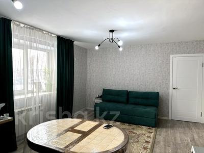 2-комнатная квартира, 58 м², 1/16 этаж, Жандосова за 37.5 млн 〒 в Алматы, Ауэзовский р-н