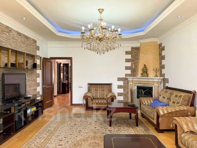 6-комнатная квартира · 300 м² · 3/4 этаж, Керей-Жәнібек хандар 29 — Пр. Достык за 1.2 млн ₸ в Алматы, Медеуский р-н