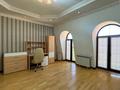 6-бөлмелі пәтер · 360 м² · 3/4 қабат, Керей-Жәнібек хандар 29 — Пр. Достык, бағасы: 1.2 млн ₸ в Алматы, Медеуский р-н — фото 17