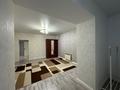 2-комнатная квартира · 95 м² · 5/5 этаж, мкр. Алтын орда, Тәуелсіздік 9,корпус 2 — Напротив Парк здоровье,рядом находится Ледевой арена,Гипермаркет ДИНА, Школа №63 лицей,№64 и т.д. за 200 000 ₸ в Актобе — фото 7