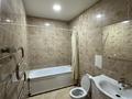 2-комнатная квартира · 95 м² · 5/5 этаж, мкр. Алтын орда, Тәуелсіздік 9,корпус 2 — Напротив Парк здоровье,рядом находится Ледевой арена,Гипермаркет ДИНА, Школа №63 лицей,№64 и т.д. за 200 000 ₸ в Актобе — фото 8