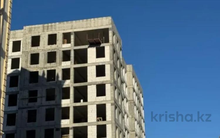 1-бөлмелі пәтер · 38 м² · 3/9 қабат, Есенберлина 20, бағасы: 21 млн ₸ в Усть-Каменогорске — фото 4