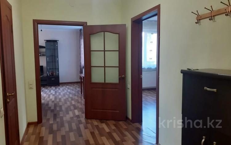 1-комнатная квартира, 47 м², 2/11 этаж, Кенесары хана 54