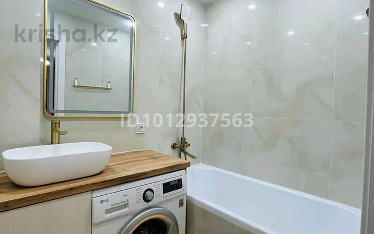 2-комнатная квартира · 55 м² · 8/9 этаж, И. Омарова 23/1 за 35.8 млн ₸ в Астане, Нура р-н — фото 2