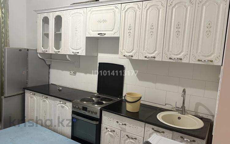 2-комнатная квартира · 60 м² · 4/12 этаж, мкр Дарабоз за 220 000 ₸ в Алматы, Алатауский р-н — фото 2