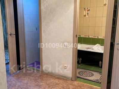2-бөлмелі пәтер · 70 м² · 3/10 қабат, мкр 12 45, бағасы: 150 000 ₸ в Актобе