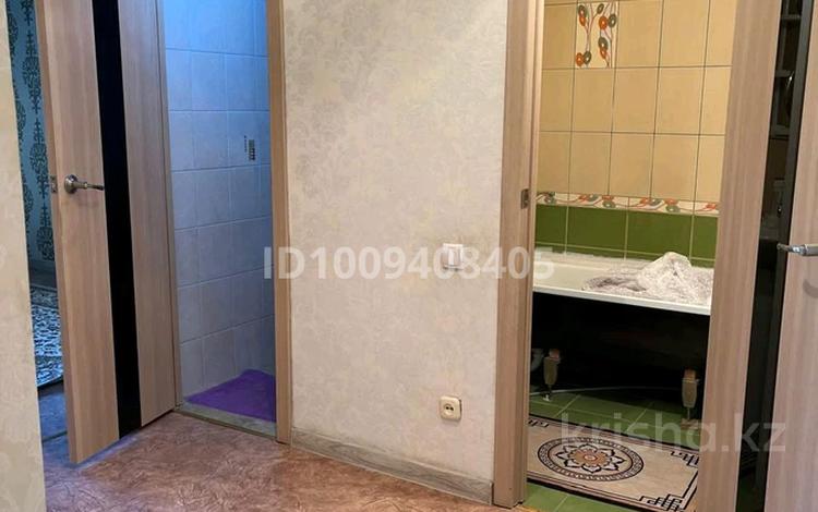 2-бөлмелі пәтер · 70 м² · 3/10 қабат, мкр 12 45, бағасы: 150 000 ₸ в Актобе — фото 2