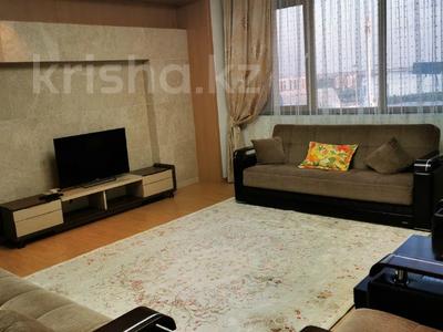 Аренда квартир в Астане: 3-комнатная квартира · 100 м² · 14/18 этаж · помесячно, Кошкарбаева за 500 000 〒 3-комнатная квартира · 100 м² · 14/18 этаж · помесячно, Кошкарбаева за 500 000 〒 в Астане, Алматы р-н